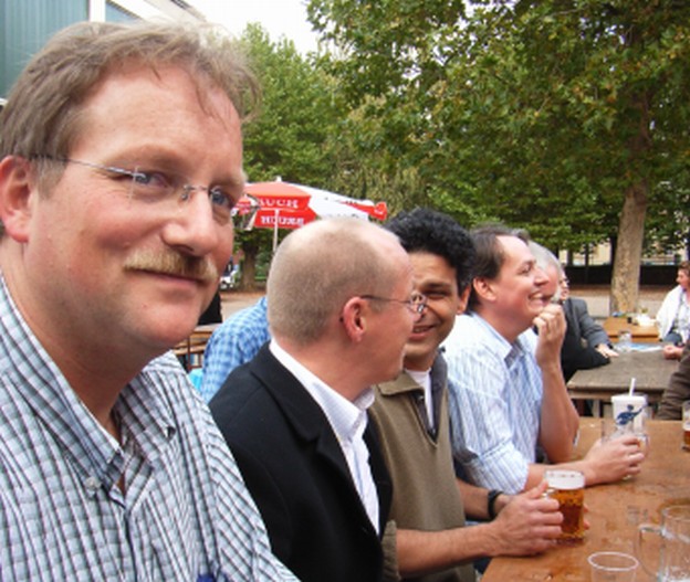 http://www.ohg82er.de/bilder/BerndPisczan/ALTEMAENNER.jpg