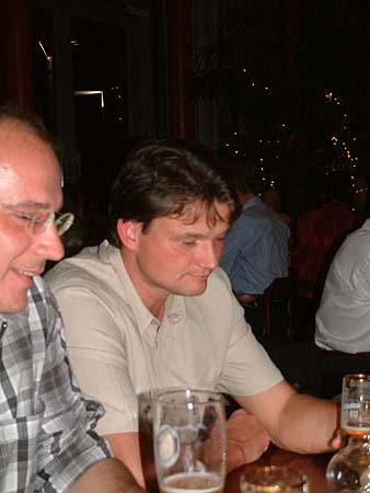 http://www.ohg82er.de/bilder/ThomasMalburg/Klassentreffen2002/DSCF0115.jpg